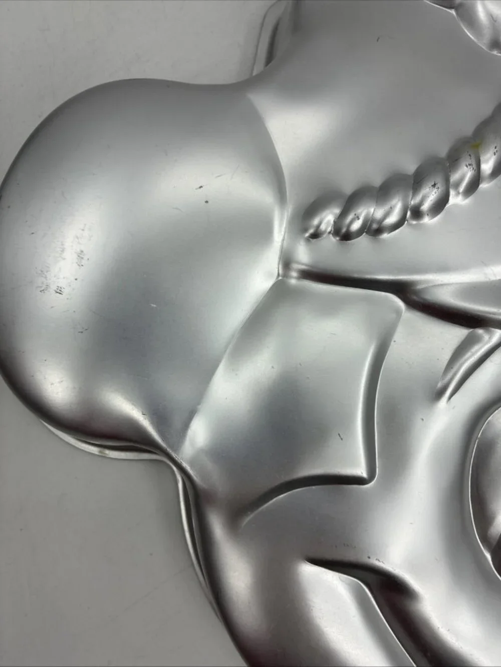 Vintage Wilton Disney Mickey Mouse Character Cake Pan 515-302 Aluminum Korea
